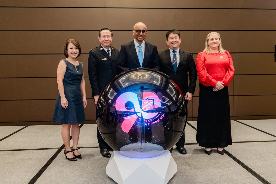 From left: See Yen Theng, chief, caregiving and community mental health division, AIC; Tan Bee Yit, regional officer, Singapore region, Salvation Army; President Tharman Shanmugaratnam; Teo Shiyi, executive director, Peacehaven; Dr Katie Avery, education director, Peacehaven.