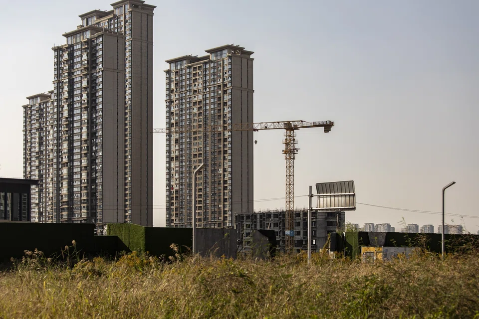 The outlook signals the downturn in the property market is far from over, despite the government’s rollout of measures mostly aimed at stoking demand for homes.