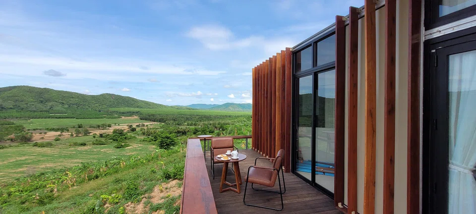 Each module is constructed with a light aluminium frame and locally sourced wood and glass.