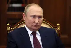 The decree, signed by President Vladimir Putin and published on Friday (Aug 5), immediately bans investors from countries which supported sanctions on Russia from selling certain assets.