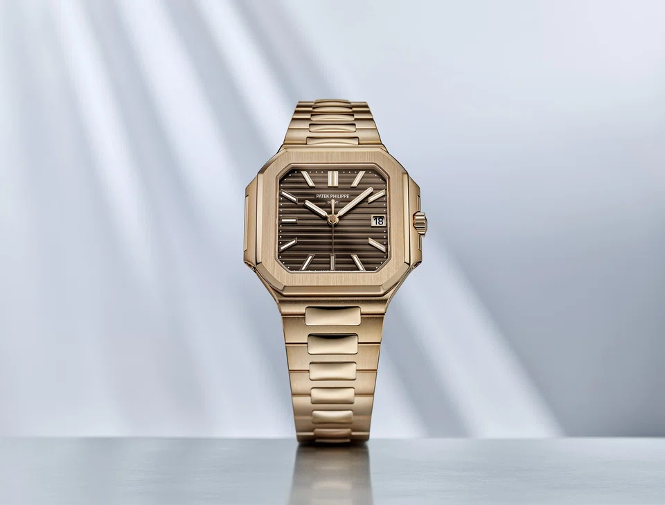 Patek Philippe has unveiled a seconds and date Cubitus in a smaller 40 mm case.