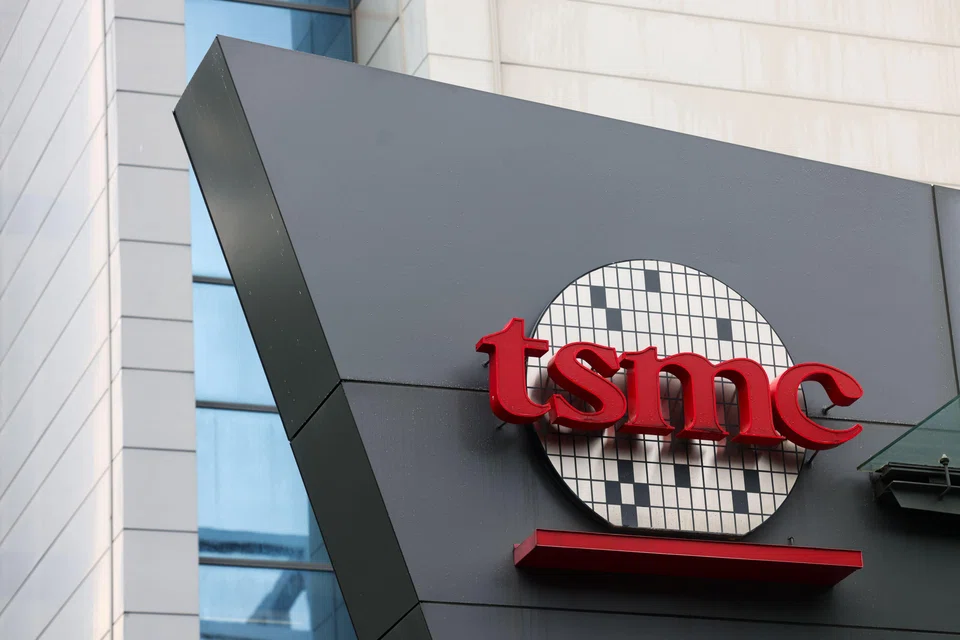 TSMC says former senior vice-president Lo Wen-jen Lo is highly likely to leak or transfer its trade secrets to Intel.
