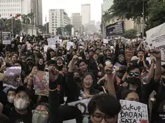 Students called on the president to review his US$30-billion free meal programme and cancel the US$19-billion planned spending cuts.