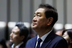 Samsung Electronics co-CEO Han Jong Hee, a company veteran who began his career in the displays division more than three decades ago, was instrumental in displacing Japanese rivals such as Sony Group.