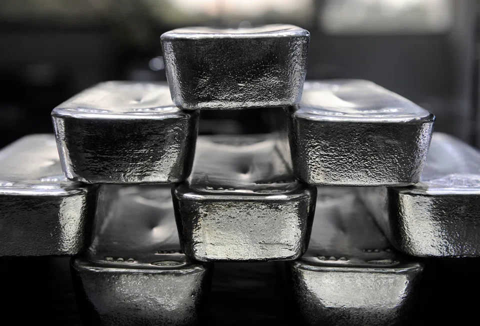 Spot silver breached the US$30 per ounce mark again in early trade on Monday.