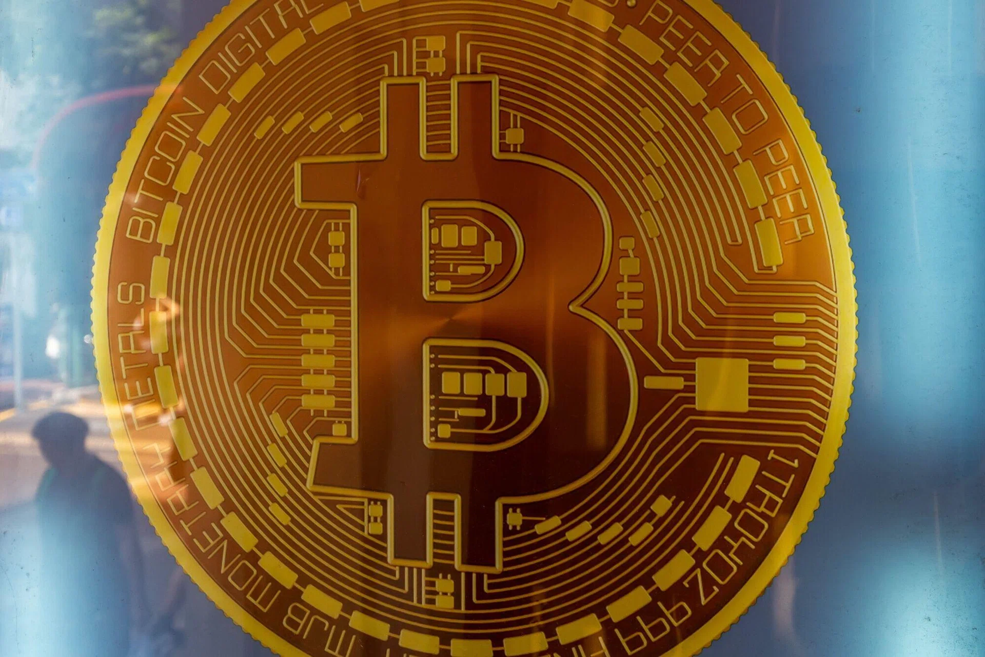 Bitcoin fluctuates after Fed cuts for first time in four years - The  Business Times