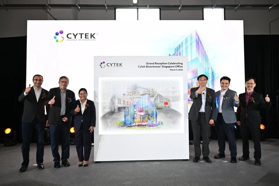 Cytek CEO Jiang Wenbin (third from right) says the company will continue to focus on expanding its facility and investments in Singapore to drive its Asia-Pacific growth.