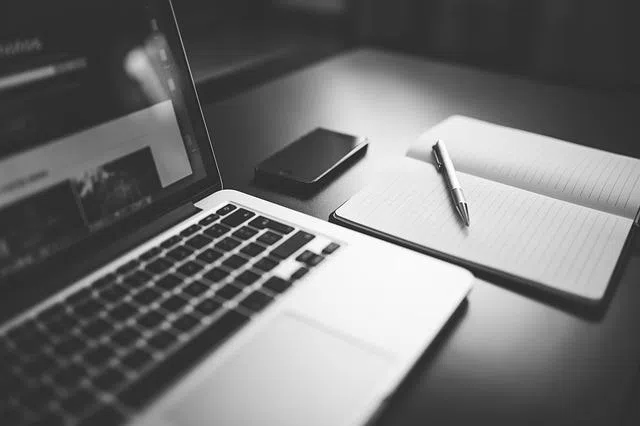 Most people write a prompt, get a response, refine, then repeat. When you use agentic AI, it can work more like a research partner, with access to your full project; it sees previous drafts and can combine versions.