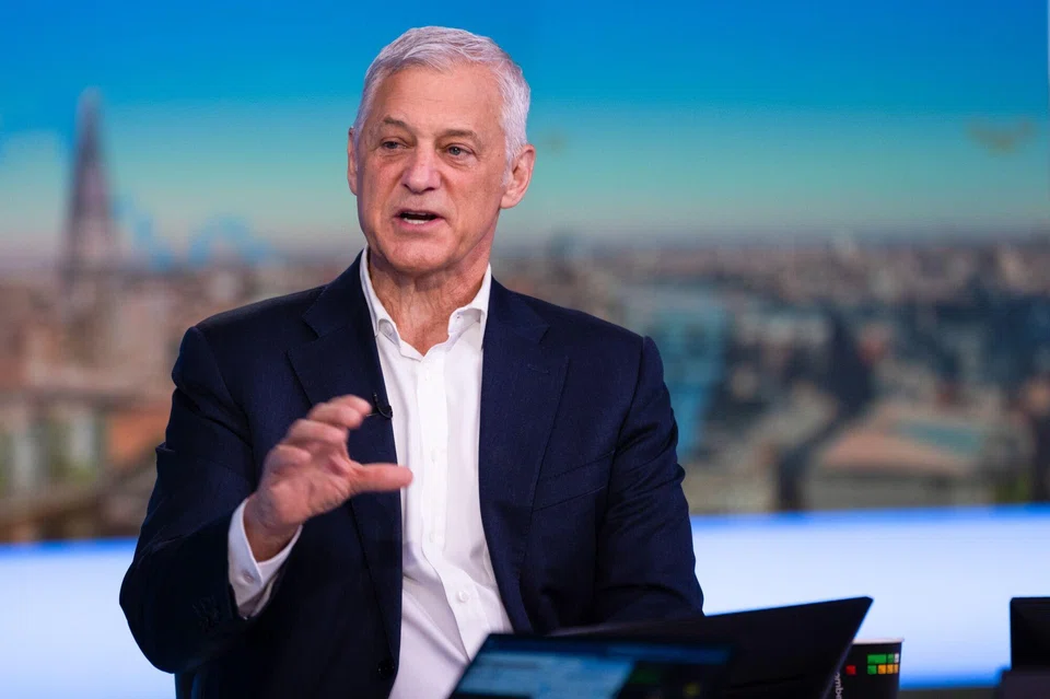 StanChart CEO Bill Winters says that despite the anti-climate narrative in some parts of the world, the bank’s clients remain committed.