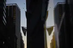 UBS expects US corporate credit spreads to retest this year’s wide levels “on further Fed hikes and slowing growth”. 