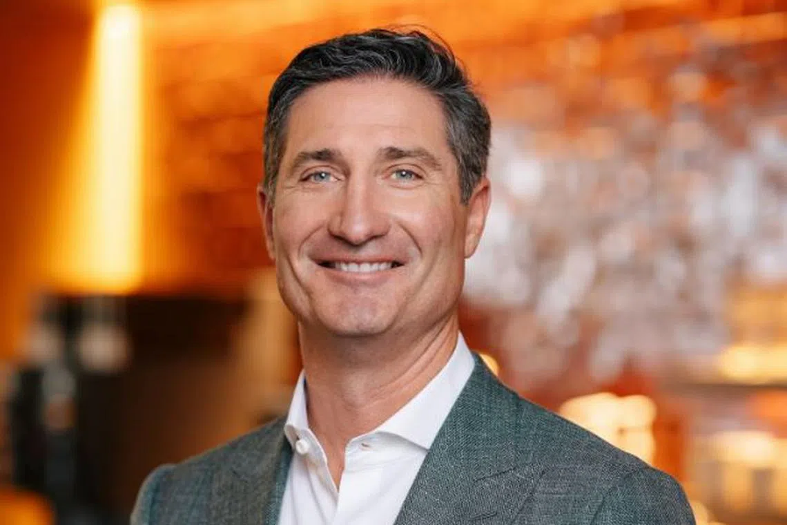 The coffee chain did not require Brian Niccol to move to Seattle, where Starbucks is based, and agreed to cover temporary housing costs in the area as well as use of the company jet.