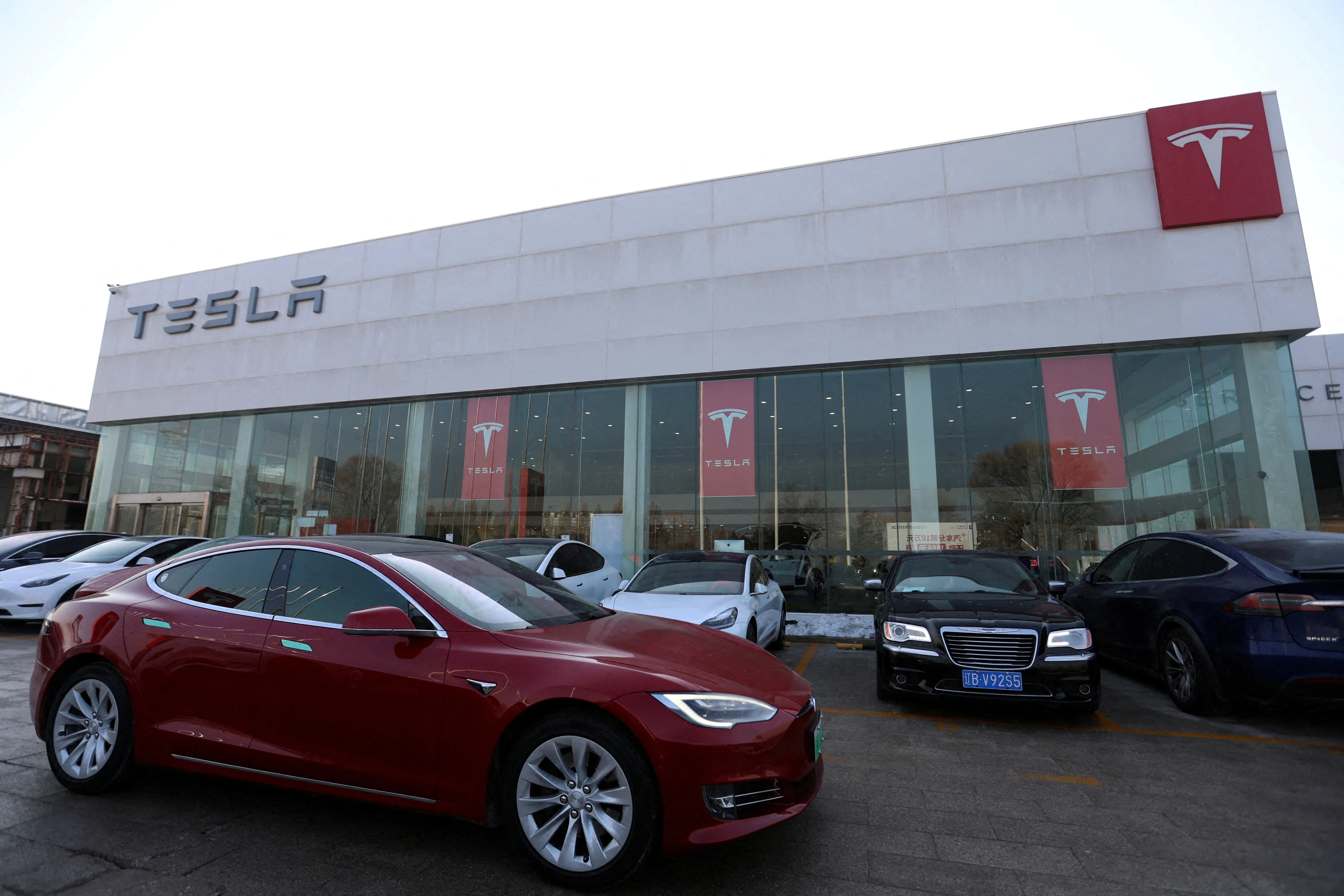Tesla’s China sales slump adds to worrying global slowdown
