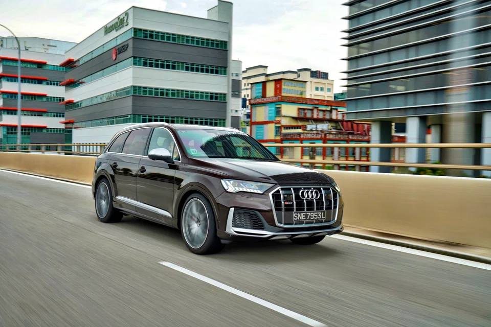 The Audi SQ7 has serious firepower - enough to catapult it to 100 km/h in just 4.1 seconds. There aren't many cars that can do that - let alone a 7-seater sport utility vehicle.   
