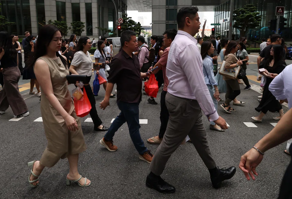 From January 2027, new EP applicants outside the financial services sector will face a higher qualifying salary of S$6,000, up from S$5,600.