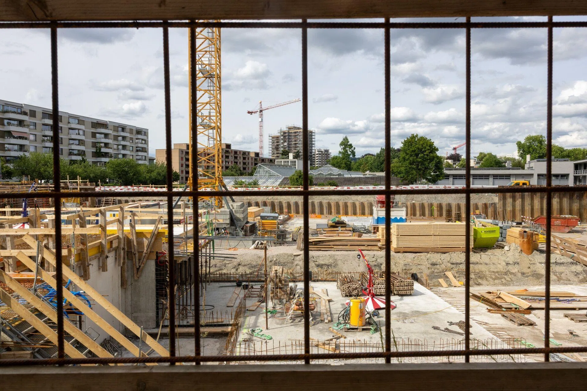 Europe labour shortage hands win to Asian builders, says cement maker Holcim