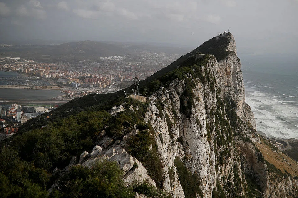 Singapore Airlines postedS$962 million in net loss for FY2022. (file picture)