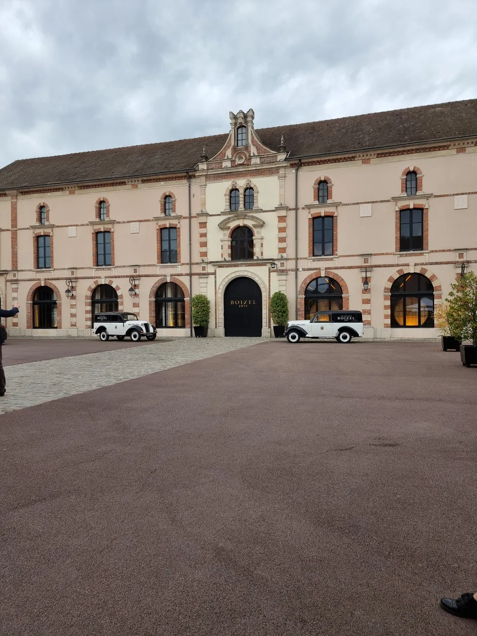 Champagne Boizel is one of the houses on L'Avenue de Champagne.