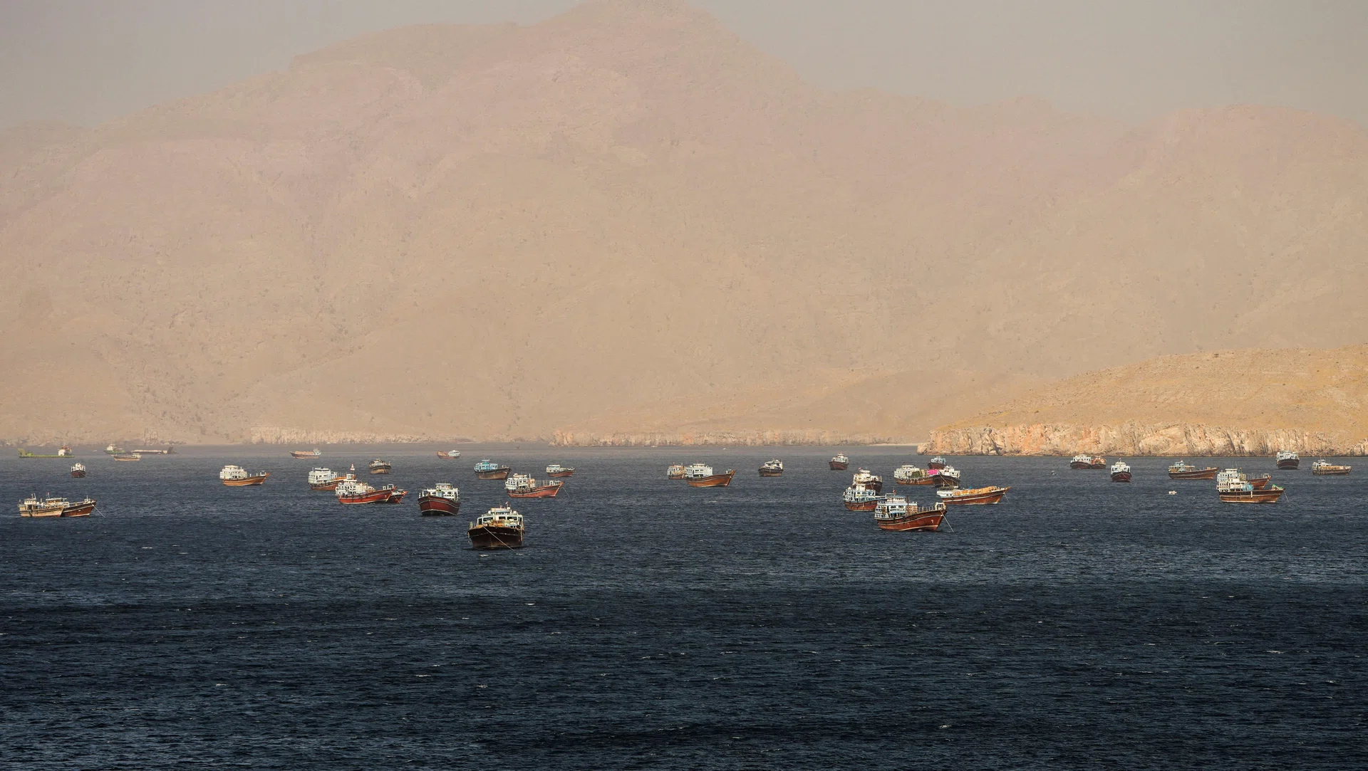 US, Iran stall on Hormuz strait reopening as oil supplies tighten