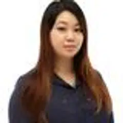  Elysia Tan