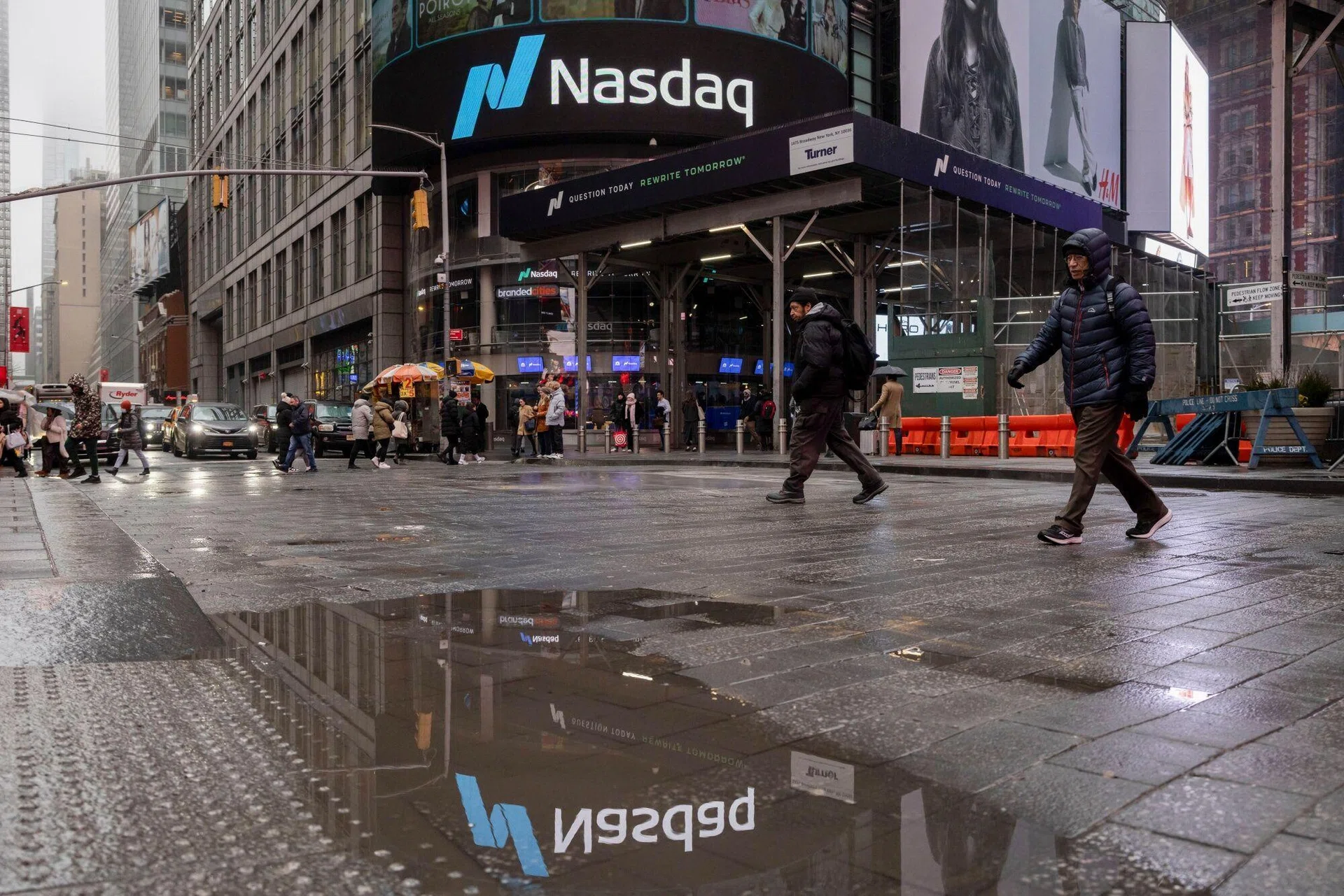 Nasdaq 100 ends November in recovery mode - The Business Times