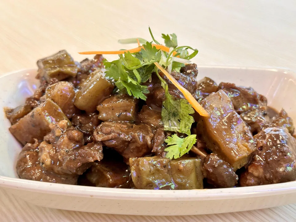 Homey bitter gourd pork ribs.