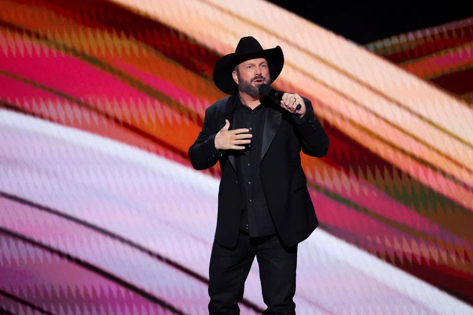 Country singer Garth Brooks has dismissed the allegations, in which a former employee accuses Brooks of rape and repeated unwanted sexual advances, including exposing himself and groping.