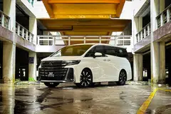 The Toyota Vellfire is a big, uniquely Japanese take on overland luxury travel. 