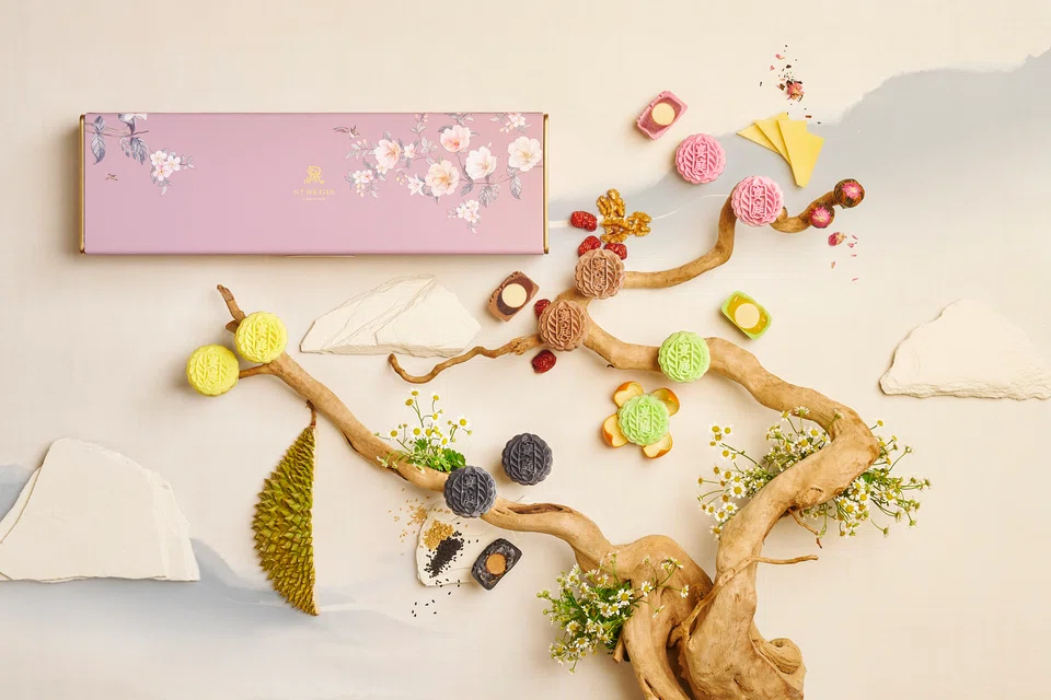 St Regis Singapore's elegant range of gift sets.