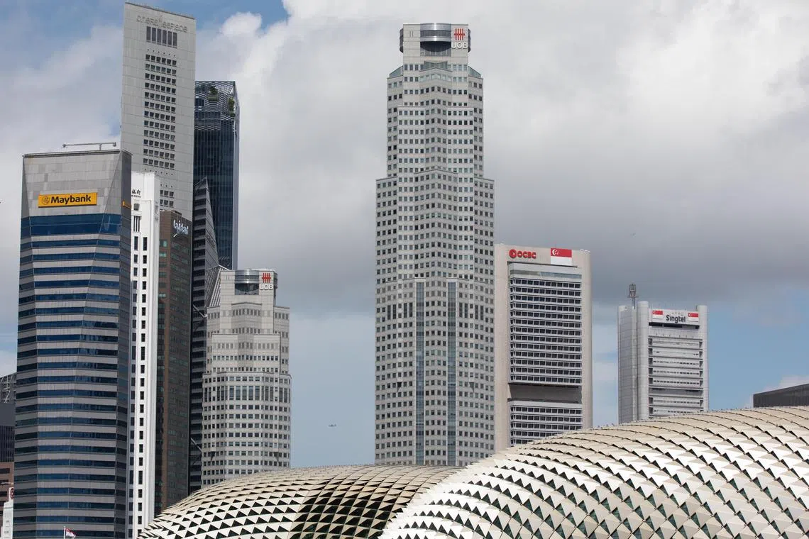 The STI’s reduced volatility versus other indices in the world makes it ideal to add Singapore blue chips to a diversified portfolio.