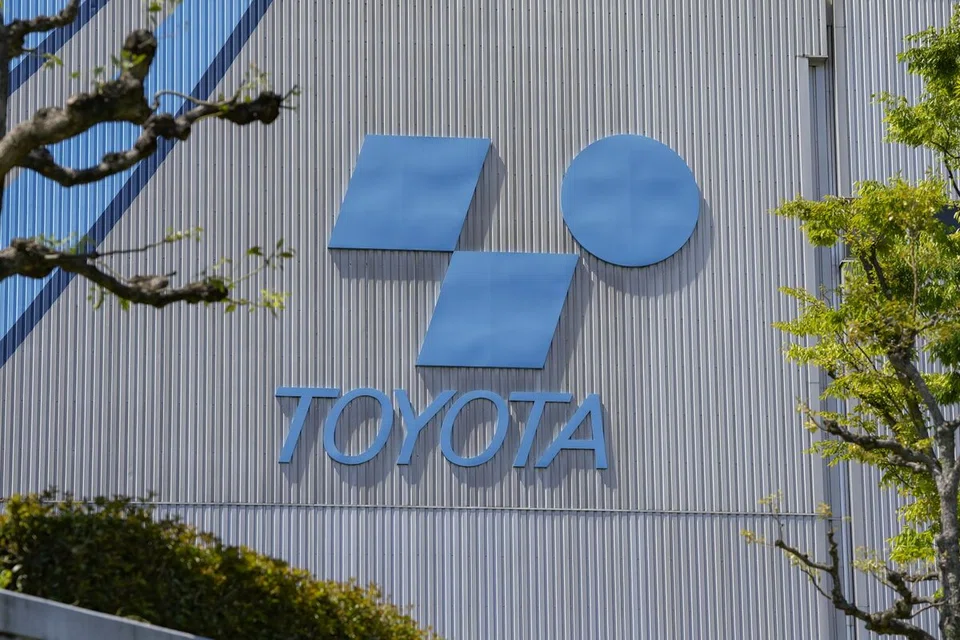The take-private deal, unveiled in June, involves a real estate unit owned by group companies making a tender offer for the shares of Toyota Industries.