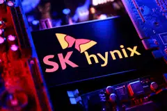 SK Hynix reported an 11.4 trillion won (S$10.4 billion) operating profit for the July-September period, up 62 per cent from a year earlier.