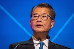 Hong Kong’s Financial Secretary Paul Chan said that the imposition of reciprocal tariffs is “a bullying and unjustified act that violates WTO rules” and undermines the recovery of the global economy.