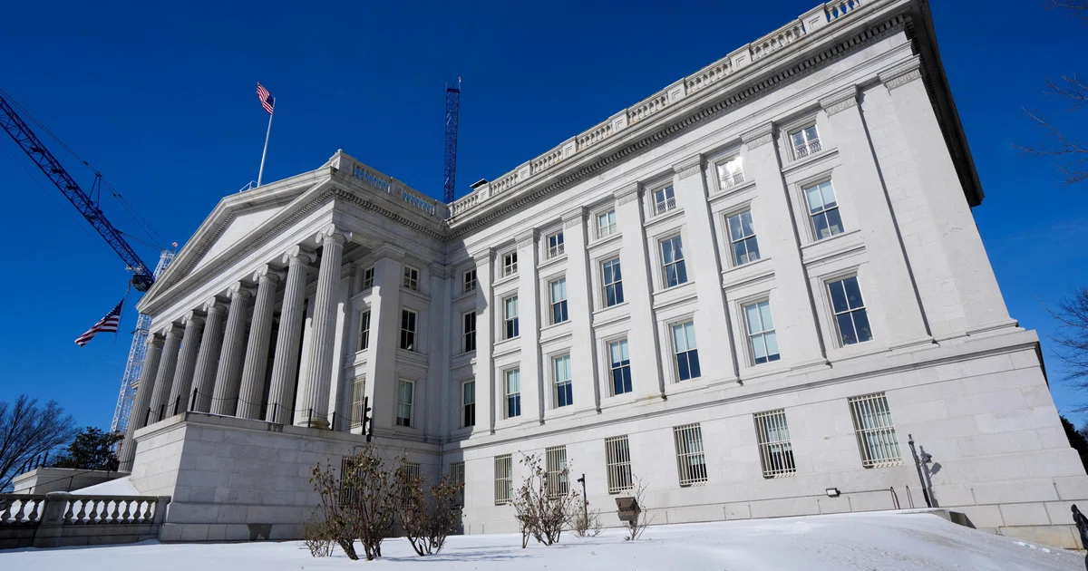 US 10-year Treasury yield risks hitting 6% for first time since 2000: Pimco