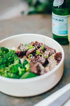 Non-starchy vegetables such as broccoli should take up half of diabetics' plates. 