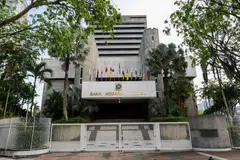  The central bank is expected to keep interest rates unchanged at 2.75 per cent to 2026.