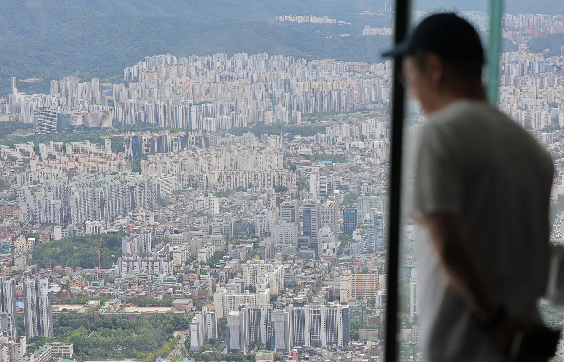 South Korea unveils package to boost housing supply, support young buyers