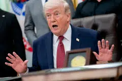 Trump says the US will "knock out every single power plant and every single bridge in Iran" if Teheran does not accept Washington's deal.