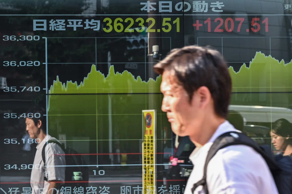 Tokyo rose more than two per cent on Thursday as exporters were lifted by the weaker yen, which was sitting at three-week lows despite bets on further Fed monetary policy easing.