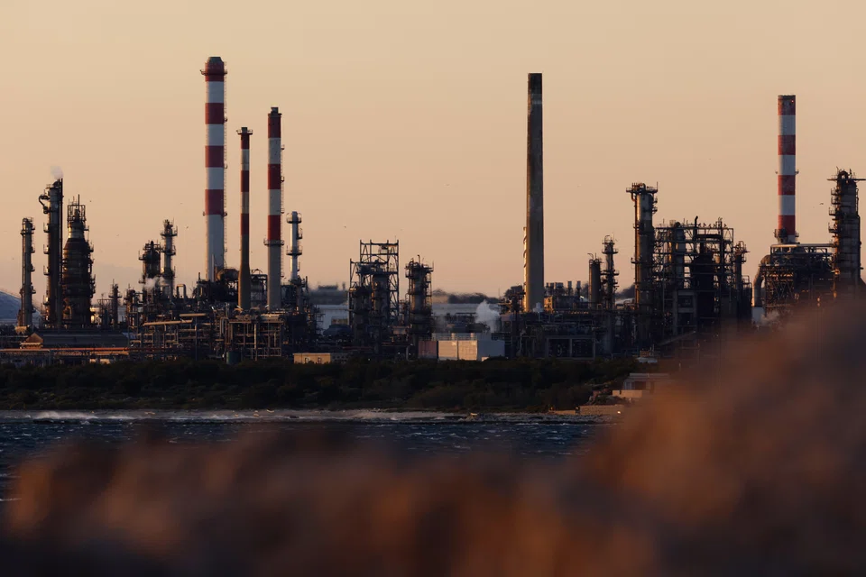 Brent fell 4.6 per cent to settle below US$95 on Tuesday.