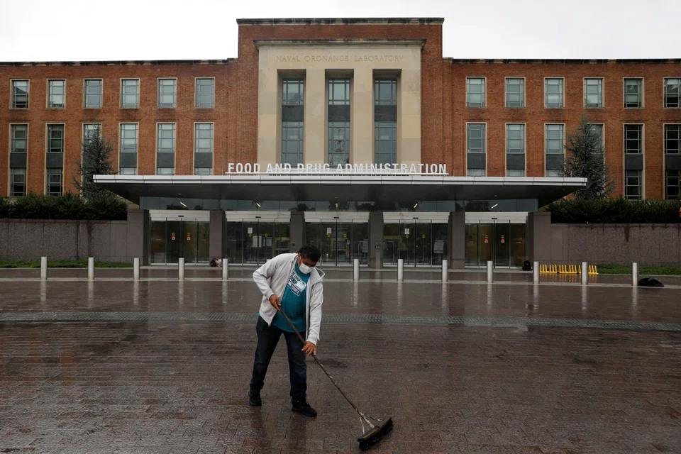 More than 80 per cent of the US population has not been eating enough vegetables, fruit and dairy, while consuming unhealthy amounts of added sugars, saturated fat and sodium in their diet, the FDA said.