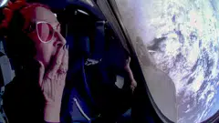 A huge carrier plane takes off from a runway, gains altitude for around 50 minutes, and then releases from under its wings a spaceplane that soars at supersonic speed to the edge of space, where passengers can enjoy a few minutes of weightlessness and admire the Earth’s curve.