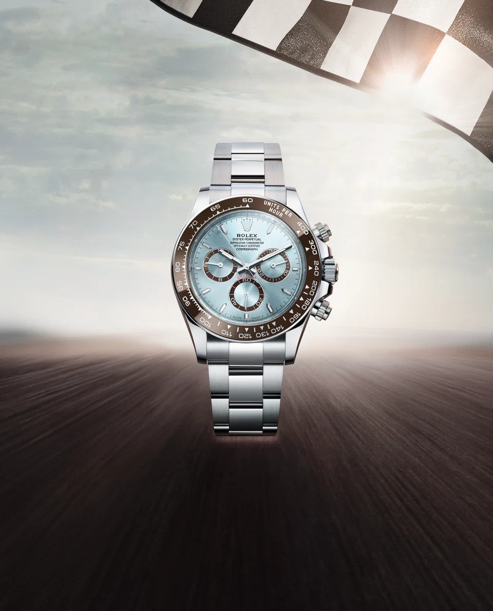 Oyster Perpetual Cosmograph Daytona in platinum with an ice-blue dial and an Oyster bracelet.