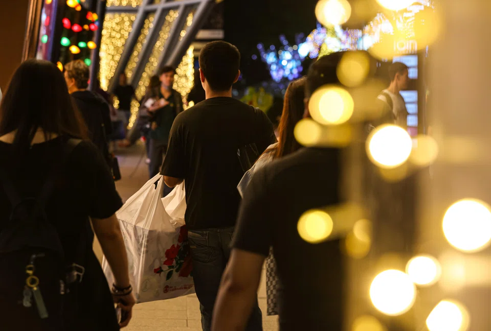 Christmas vibes along Orchard Road  at the end of 2023. The seasonally adjusted Retail Sales Index revealed that total retail sales in Singapore ended the year with a drop of 1.5 per cent month on month in December. 