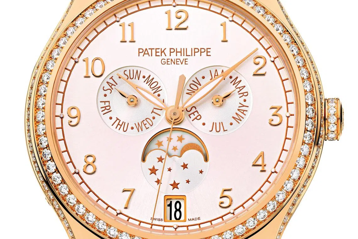 Patek Philippe Ref 4947R-001 Annual Calendar, Moon Phases