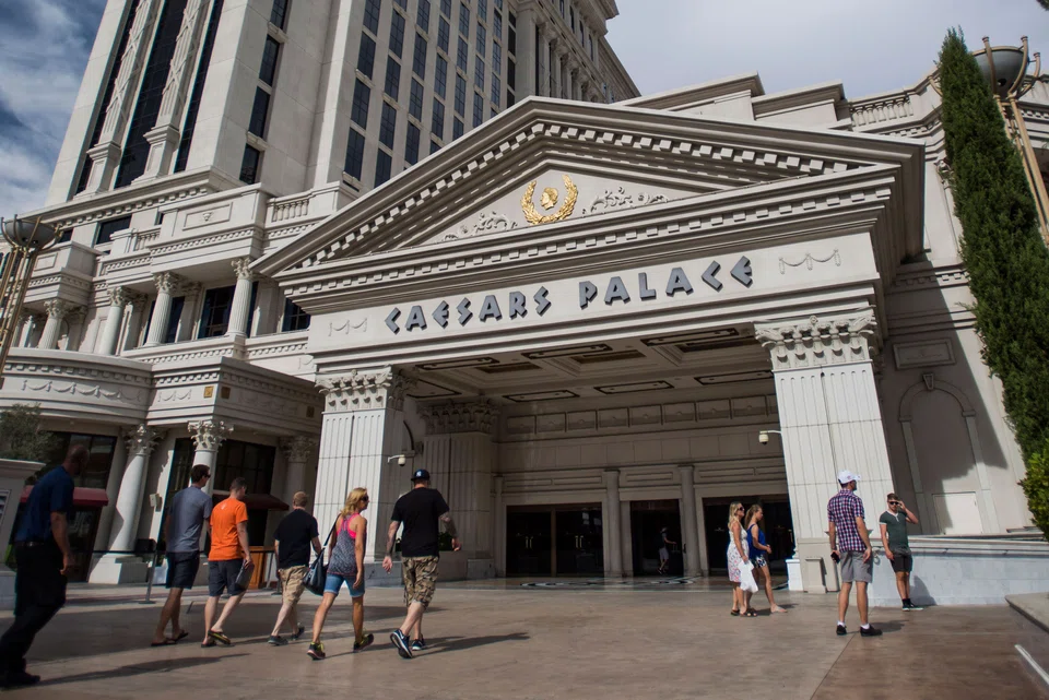 A strike could bring the 39 hotels, casinos, and resorts on the strip-including Caesars Palace, Mandalay Bay, and Bellagio-to a standstill.
