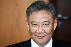 Chinese Commerce Minister Wang Wentao will meet his US counterpart to discuss  economic and trade relations and key issues of mutual concern, including restrictions on electric vehicles.