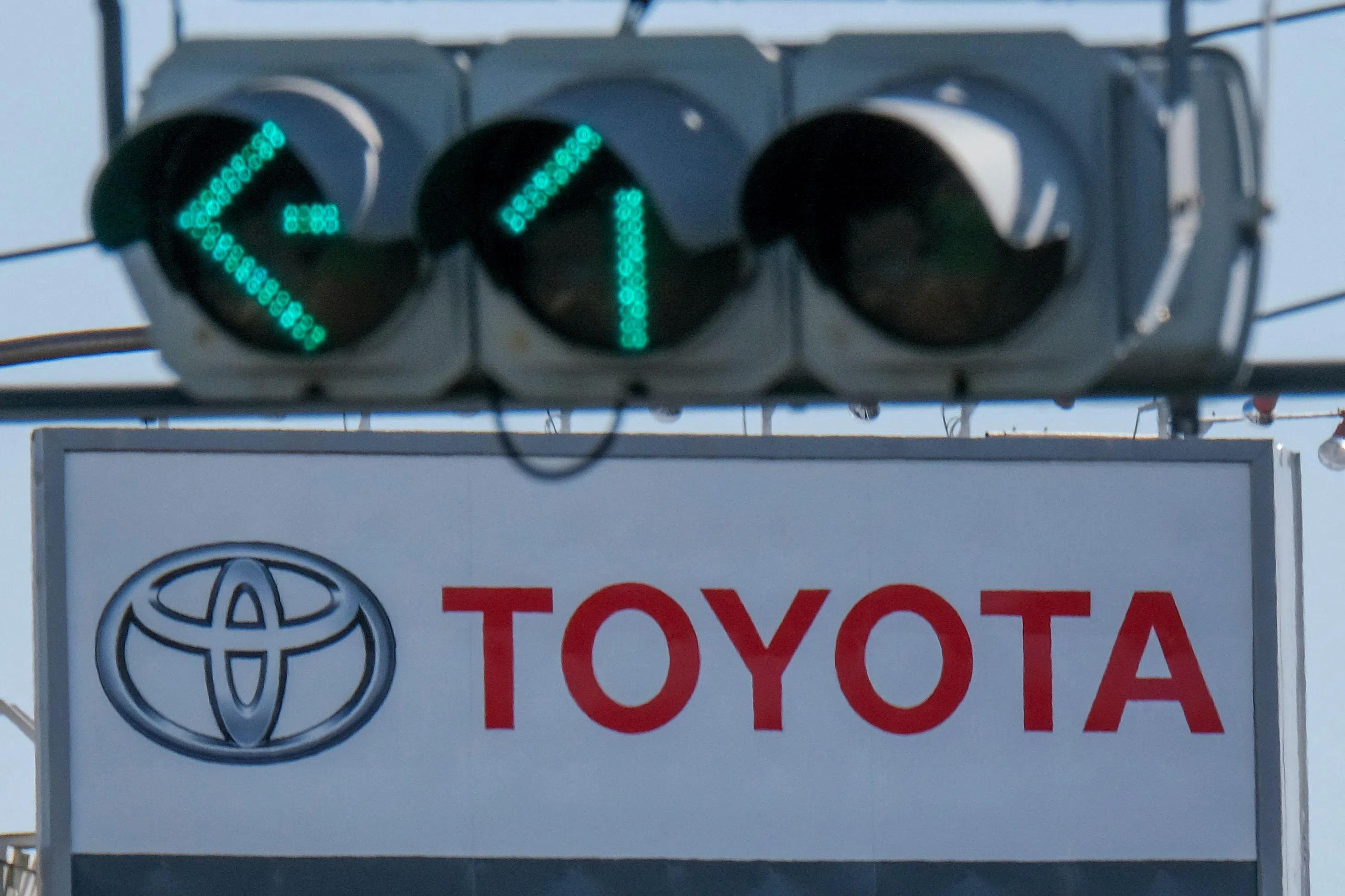 Toyota has ventured into the used-car trade overseas, operating an online store for used models in Japan.