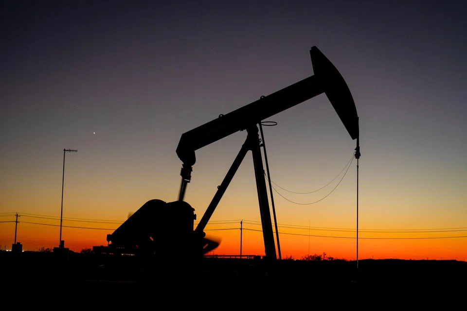 Brent crude futures rose 43 cents, or 0.6 per cent, to settle at US$78.05 per barrel, while US West Texas Intermediate crude futures gained 67 cents, or 0.9 per cent, to close at US$74.38 per barrel on Firday.