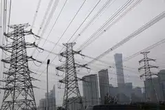 To achieve the dual-carbon goal, the transformation of China’s mix of power generation to clean and low-carbon sources needs to pick up speed, State Grid says.