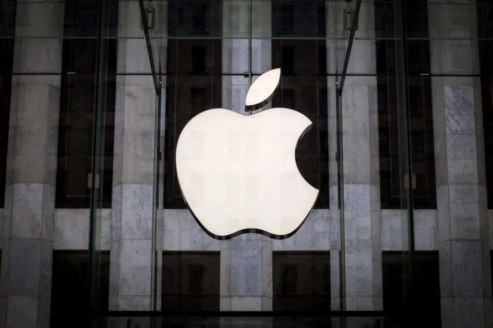 The news represents a setback for the nascent efforts by several US unions to organise Apple’s retail stores. 